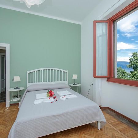 Residenza Oleandro Lake View Luino Center - Happy Rentals Экстерьер фото
